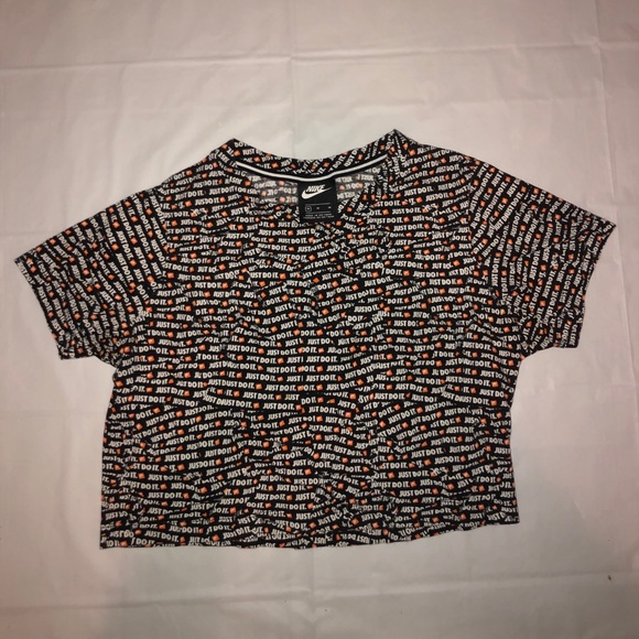 Nike Tops - Nike Just Do It Crop T-Shirt